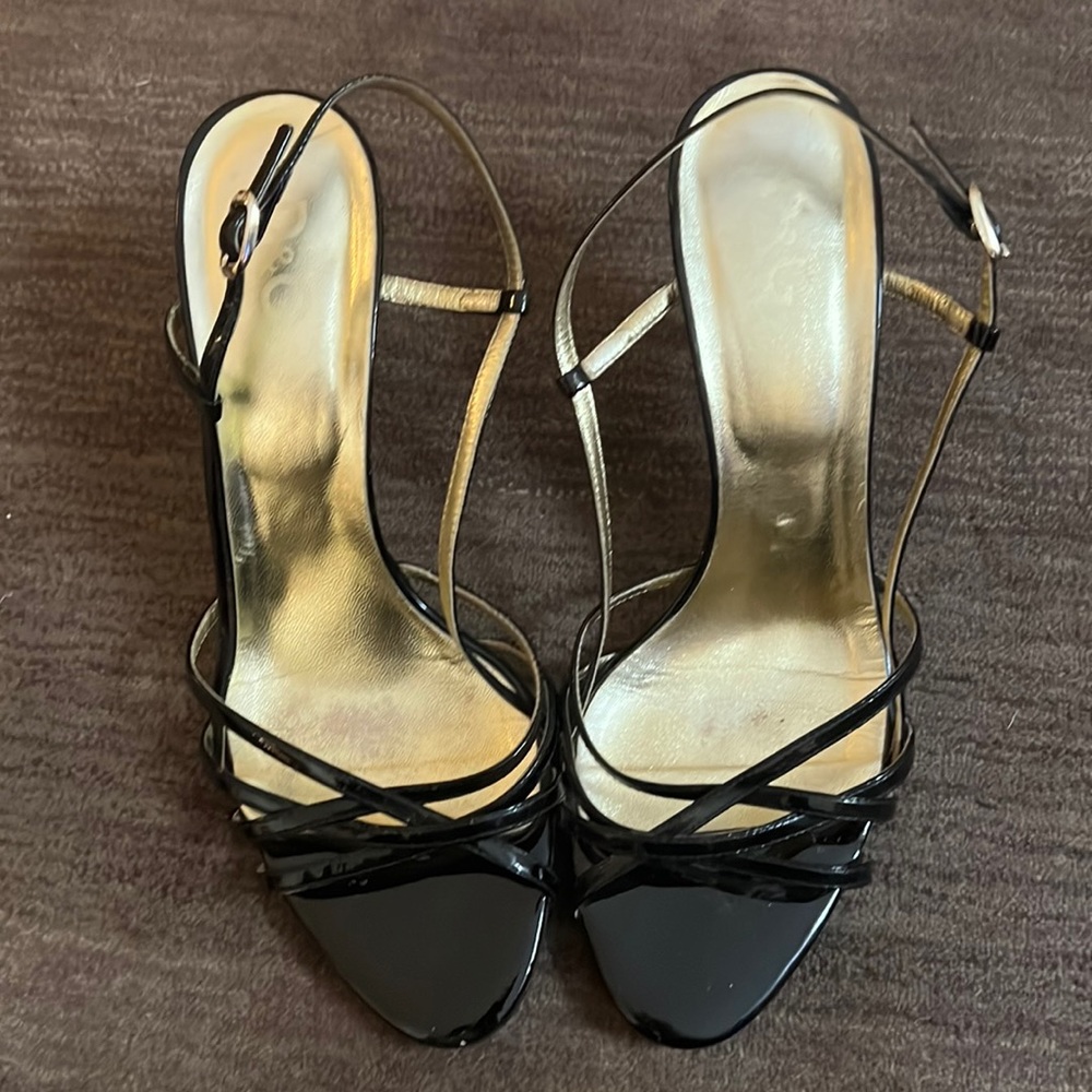 Dolce and Gabbana patent leather strapped black sandal sling back size 39